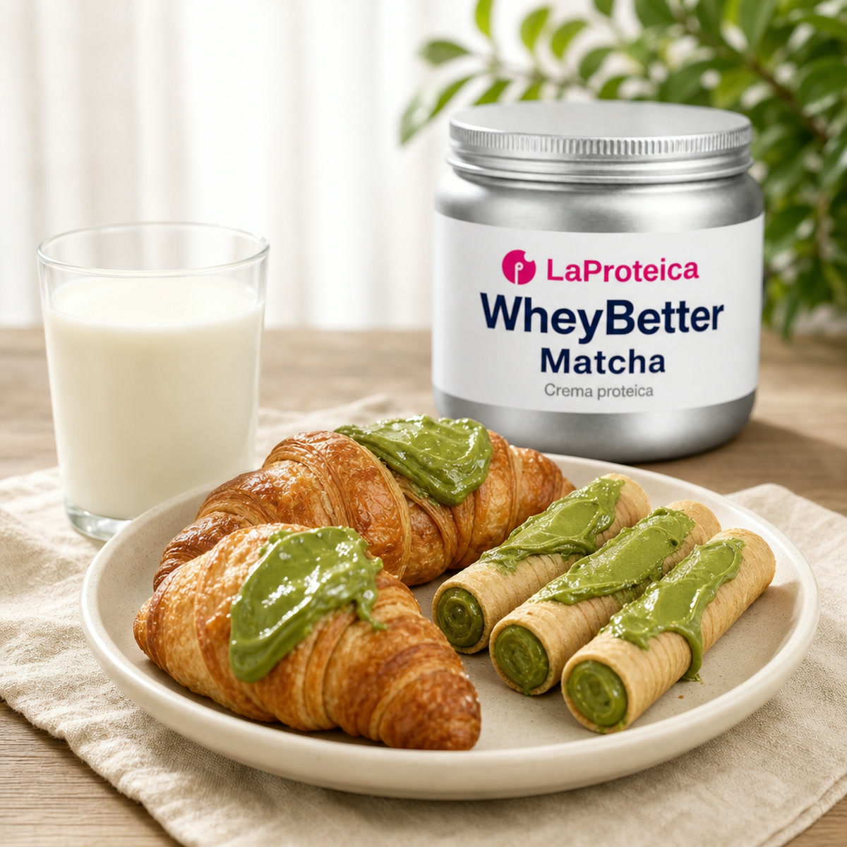 WheyBetter Matcha en el desayuno, con tostadas y leche